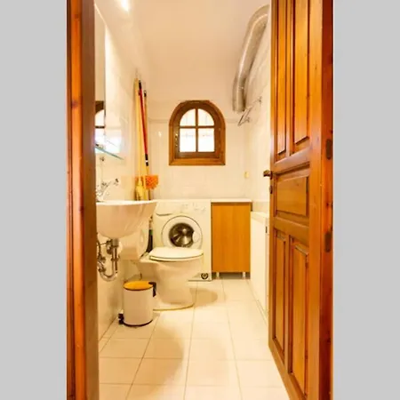 Holiday home Tzitzikari, Private In A Citrus Garden *