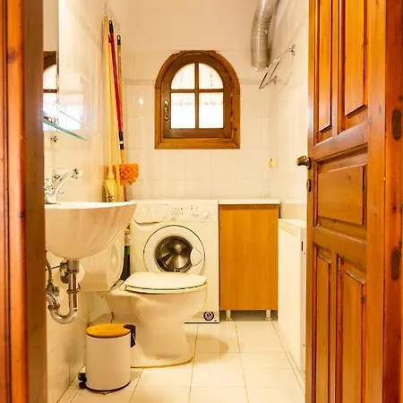 Holiday home Tzitzikari, Private In A Citrus Garden Kato Melidhoni