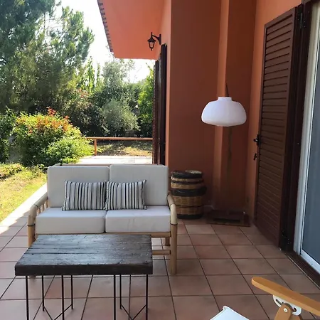 Tzitzikari, Private In A Citrus Garden Holiday home