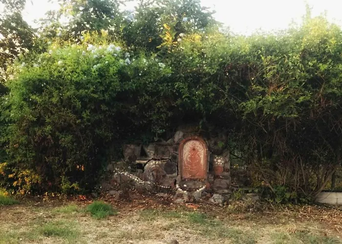 Σπίτι διακοπών Tzitzikari, Private In A Citrus Garden