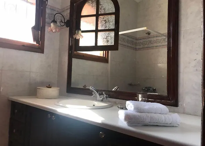 Σπίτι διακοπών Tzitzikari, Private In A Citrus Garden Κάτω Μελιδόνι